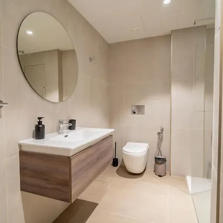 The Official Mercury - Luxurious With Wifi By 360 Estates Διαμέρισμα *