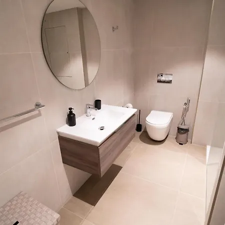 The Official Mercury - Luxurious With Wifi By 360 Estates Διαμέρισμα